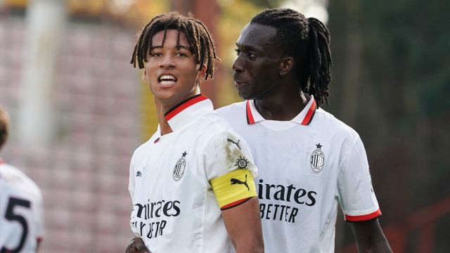 dura contestazione alla Spal con ultrà incappucciati