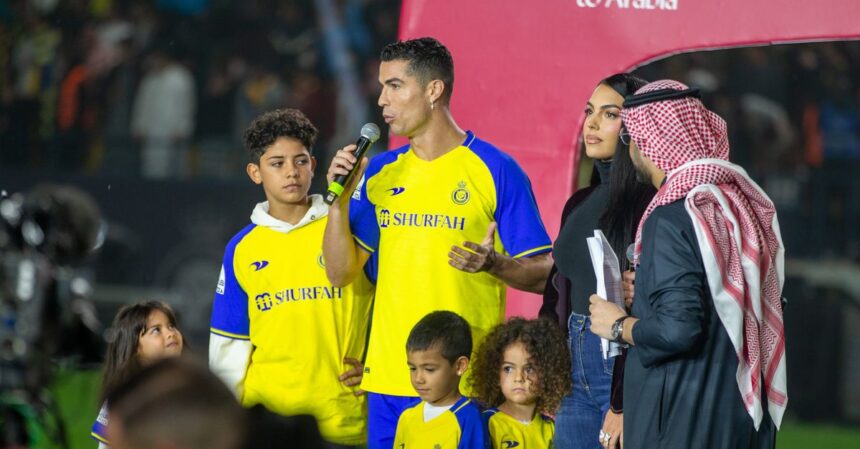 Ronaldo come LeBron: "Mi piacerebbe giocare con mio figlio"