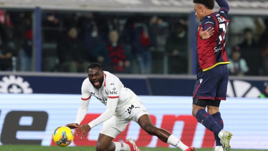 Moviola Bologna-Milan: polso di Fabbian, dubbi sull'1-1. Su Fofana non c'è rigore