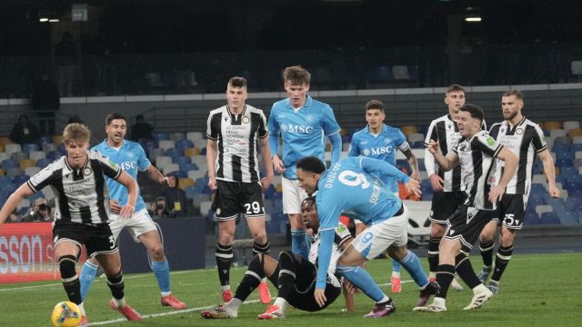 Napoli-Udinese, moviola: la verità sul gol azzurro: era da annullare la rete di McTominay?