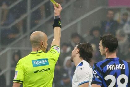 svista colossale di arbitro e Var, cosa è successo sul rigore