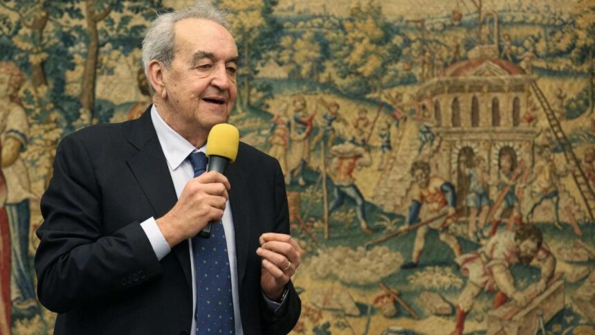Morto Bruno Pizzul, storica voce del calcio italiano