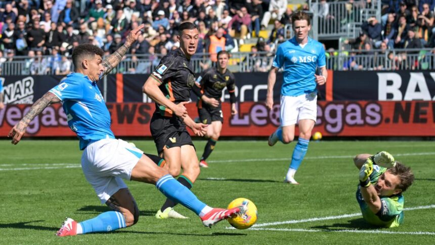 Venezia-Napoli 0-0, l'Inter può andare in fuga