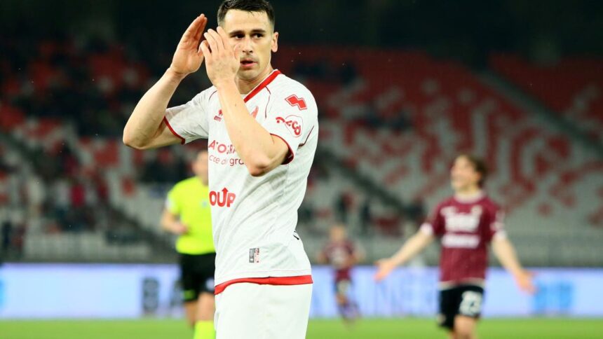 Kevin Lasagna: "Bari, voglio i playoff e la doppia cifra"