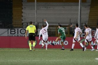 Adzic la decide al 94’. Lescano show, gol dell’ex col Trapani e l’Avellino vola