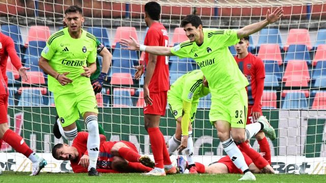 tris del Pisa contro il Cosenza in 9. Il Frosinone espugna Marassi, Samp in zona retrocessione