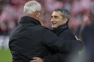 Roma, Ranieri bacchetta Hummels e svela il mistero del pizzino a Valverde: nuovo allenatore?