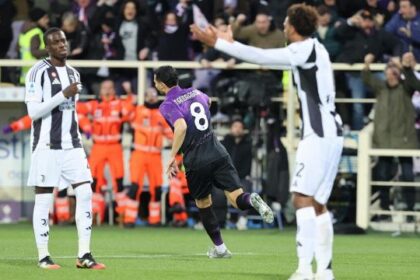 l’arbitro dimentica gialli e rossi, il caso del gol annullato