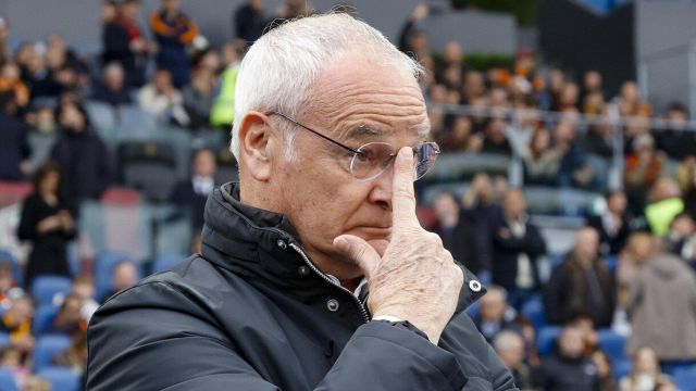 Ranieri show in diretta tv e lo studio scoppia a ridere, furia Giampaolo sull’arbitro