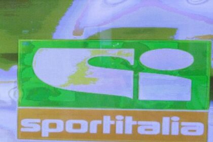 Tancredi Palmeri minacciato in diretta a Milano, lo salvano due napoletani