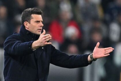 Thiago Motta cambia tutto, uomini e moduli mentre Giuntoli confessa la squadra