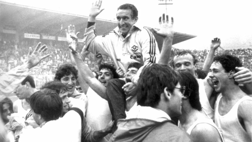 Il Verona campione: "Una storia enorme"