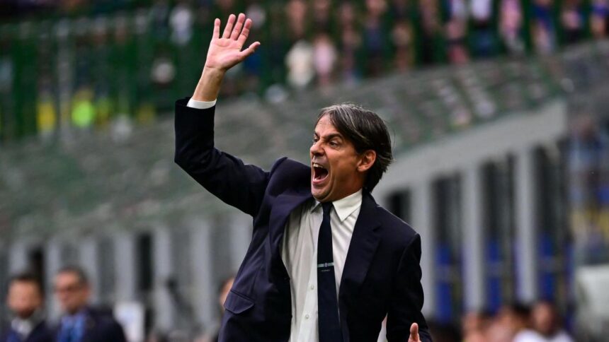 Inter, Inzaghi si strappa la giacca: così ha cambiato volto