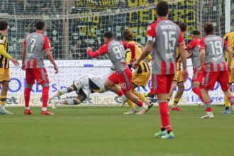 Serie B: Cremonese-Juve Stabia 1-1, Cesena-Frosinone 1-1, e Mantova-Spezia