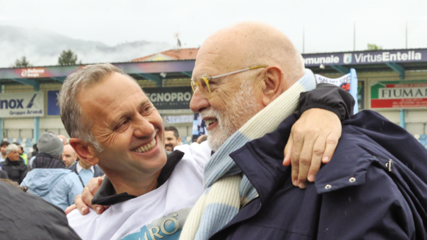 Gallo, tecnico dell'Entella: "Il nostro segreto? Gruppo sano e via i telefoni"