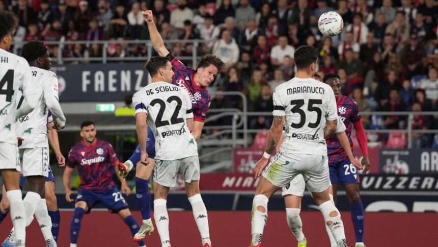 Bologna-Empoli 2-1, gol di Fabbian, Kovalenko e Dallinga