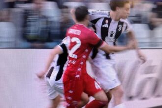 Juve-Monza, Yildiz espulso per gomitata a Bianco