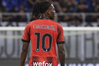 Milan-Bologna, in campo con le maglie in onore delle madri
