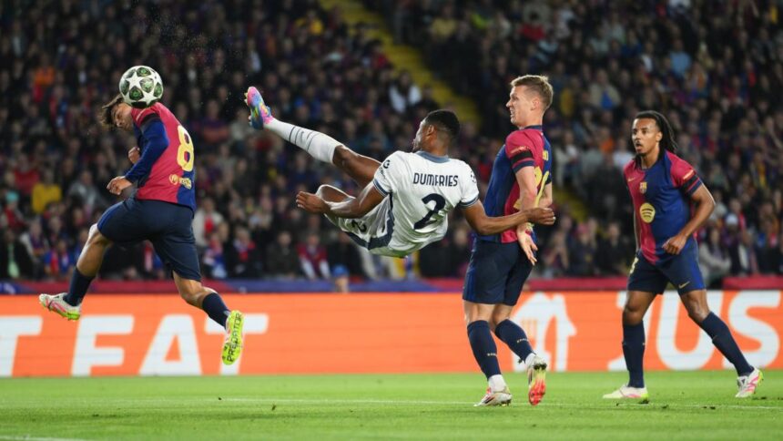 Barcellona-Inter 3-3: doppietta di Dumfries, gol di Thuram, Yamal, Torres, autogol Sommer