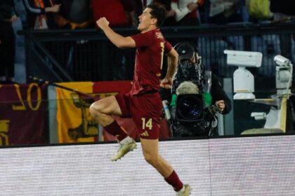 Soulé inventa, Shomurodov segna. I giallorossi credono ancora alla Champions