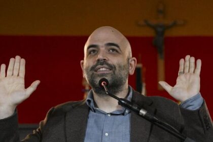 mi denuncino pure ma è un club che ha legami con le mafie