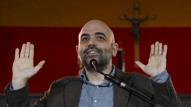 mi denuncino pure ma è un club che ha legami con le mafie