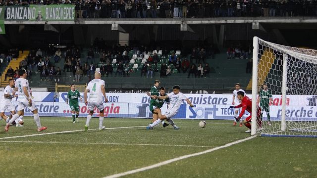harakiri Cerignola con il Benevento, crollo Vicenza