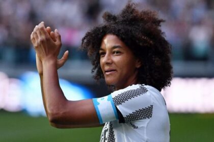 chi è la leggenda della Juventus simbolo del calcio femminile tra veleni e lotta al razzismo