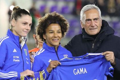 Chi è Sara Gama, l'annuncio del ritiro della capitana dell'Italia e della Juventus che combatte per la parità di genere