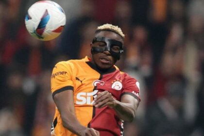 Osimhen giustiziere di Mourinho col Galatasaray, Manna si prepara a trattare con lo United 