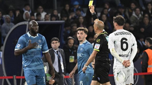 Napoli-Empoli, moviola:tre rigori chiesti dai toscani e quel mani dubbio di Lukaku