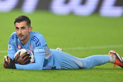 invitò Paredes a giocare la notte del ko per 5-1 a Napoli, tifosi sotto choc