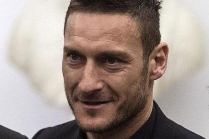 Totti a Mosca per l'evento International Rb Award dopo le polemiche e l'ultima frecciata di Ilary: "Cifra a sei zeri"
