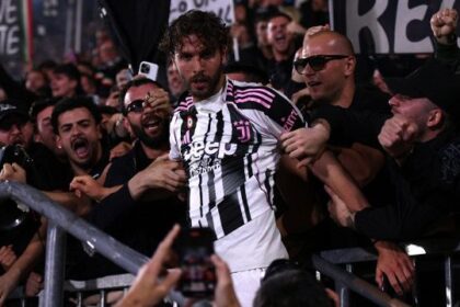 Locatelli manda i bianconeri in Champions e i lagunari in B. Haps non basta