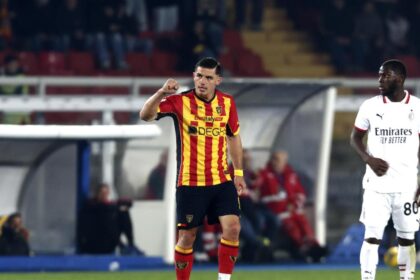 Krstovic, infortunio: il Lecce punta a recuperare l'attaccante per il Verona
