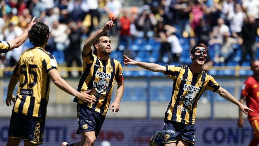 Serie B: Juve Stabia-Catanzaro 2-0