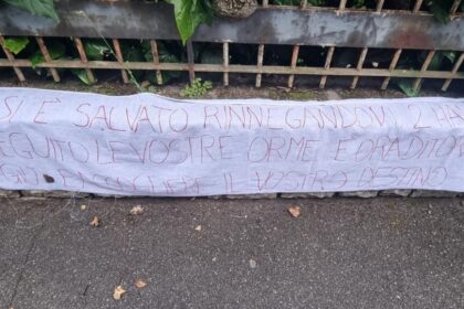 Morto Claris, ultrà Atalanta, striscione di minacce sul luogo del delitto
