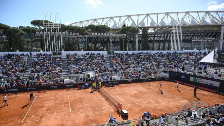 Foro Italico extra-large, oltre 100mila per Sinner e Lazio-Juve. E Alcaraz snobba Jannik