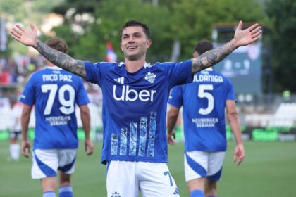 Como-Cagliari 2-1: gol di Adopo, Caqueret, Strefezza, Cutrone