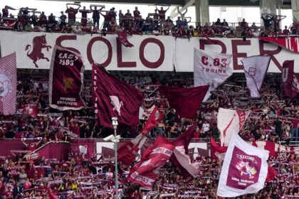 Tifosi feriti Torino-Inter: caduti dalla balconata dell Curva Maratona, uno in ospedale
