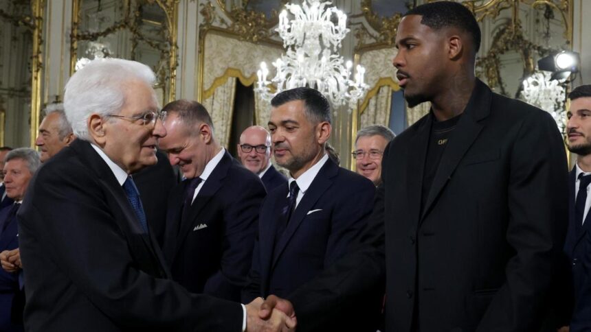 Coppa Italia, Milan e Bologna in visita al Quirinale: l'incontro con Mattarella
