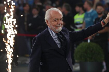 De Laurentiis: "Conte? State sereni, ha 3 anni di contratto. E martedì andiamo dal Papa"