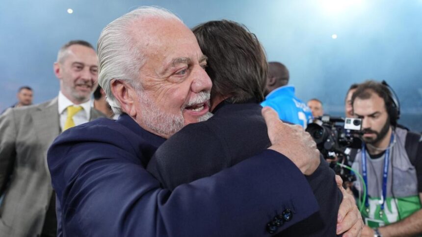 Conte-De Laurentiis e quell'abbraccio enigmatico: vuoi vedere che...