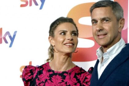 gli screzi in diretta e l'appello del figlio Achille