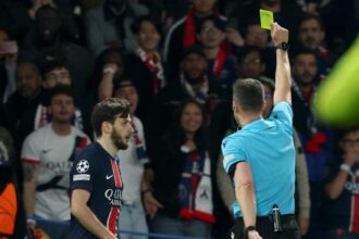 il Var manda nel panico i tifosi, il gol annullato e le polemiche sui rigori