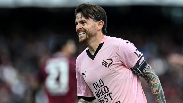 Catanzaro e Palermo blindano i playoff, tre punti preziosi per la Samp, Salernitana nei guai