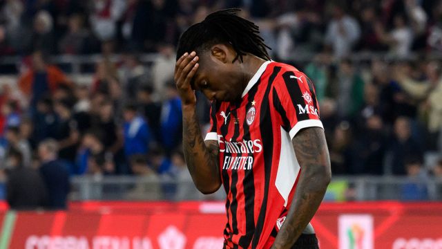 Milan, Cassano distrugge Leao dopo la prova in Coppa Italia: confronto spietato con Ndoye 