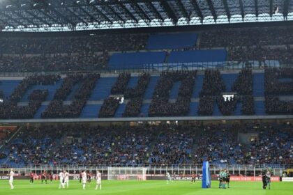 un tifoso con la maglia di Maldini scortato fuori dallo stadio. E Furlani fa un’ammissione su Conte