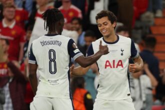 Johnson e Vicario mettono fine al digiuno degli Spurs, Fernandes delude