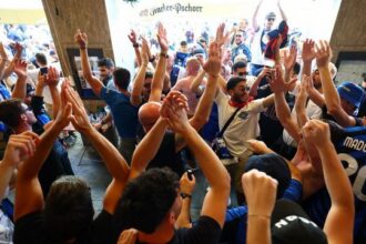 feriti diversi tifosi nerazzurri, Polizia costretta a usare i lacrimogeni